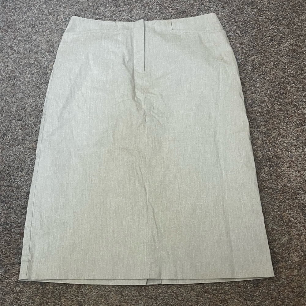 ⭐️EUC - J. Crew - Beige Cotton Skirt - Womans Size 4